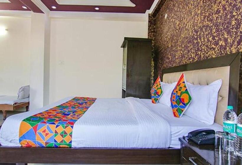 Fabhotel Cp Palace Race Course