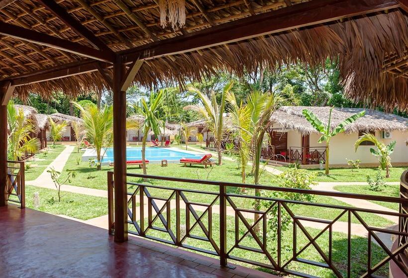 هتل Blue Sky Resort