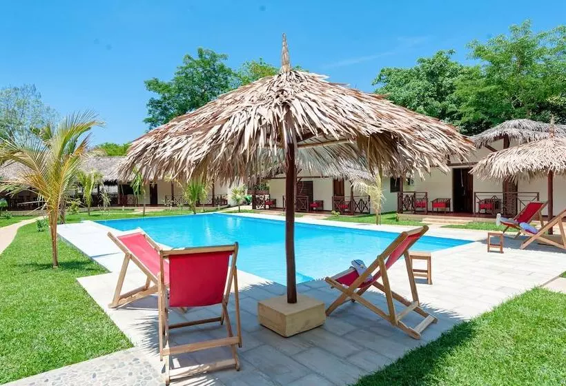 هتل Blue Sky Resort