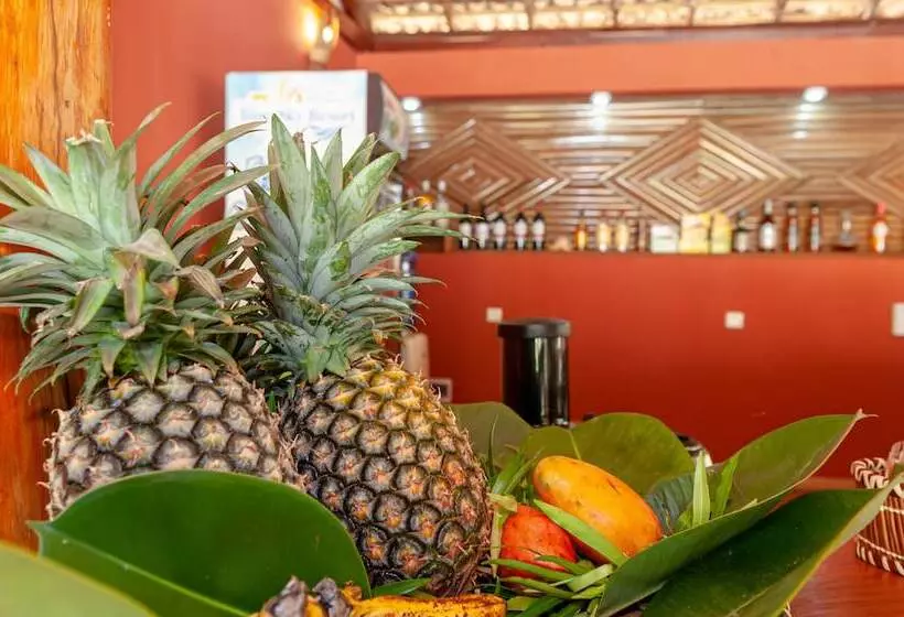 هتل Blue Sky Resort