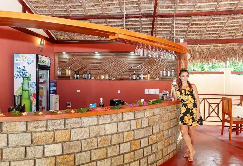 هتل Blue Sky Resort