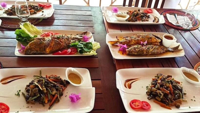 هتل Blue Sky Resort