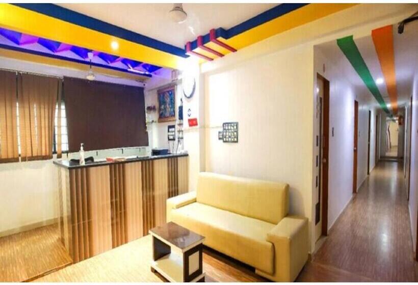 فندق Day Night Stay, Surat