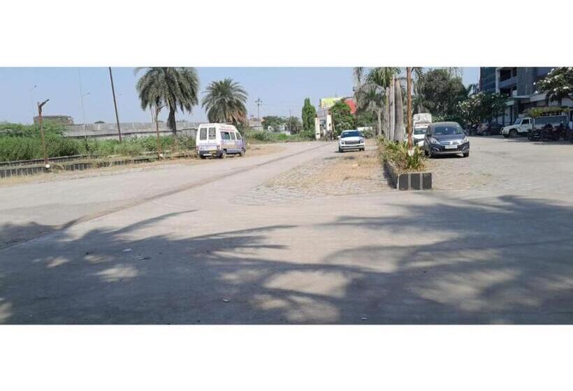 فندق Day Night Stay, Surat