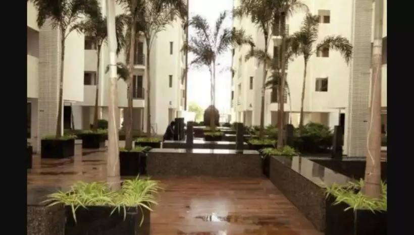 ホテル Fortune Penthouse 11th Floor With Sky Orbit Swimming Pool And Gym