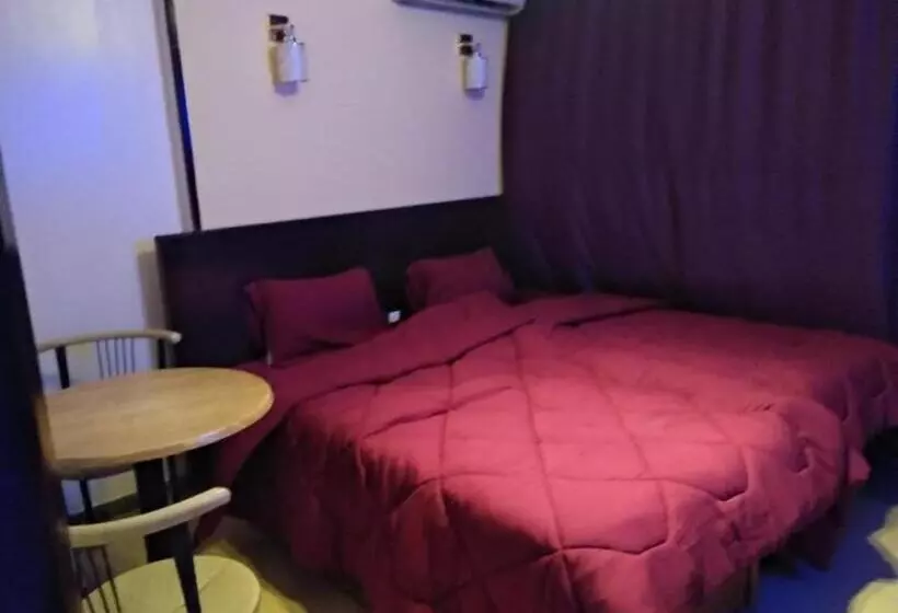 هتل Garden City House