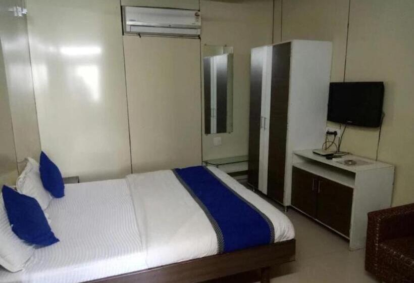 Hotelli Radiant, Ahmedabad