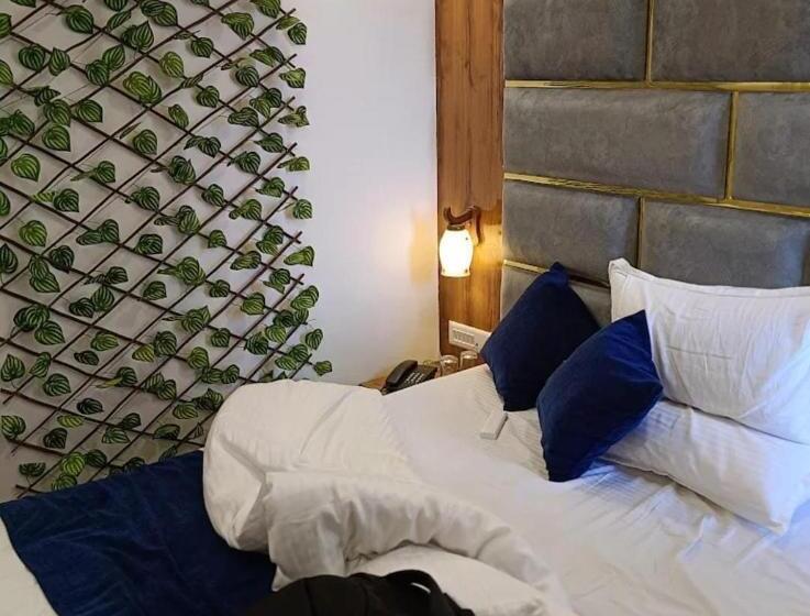 Hotelli Radiant, Ahmedabad