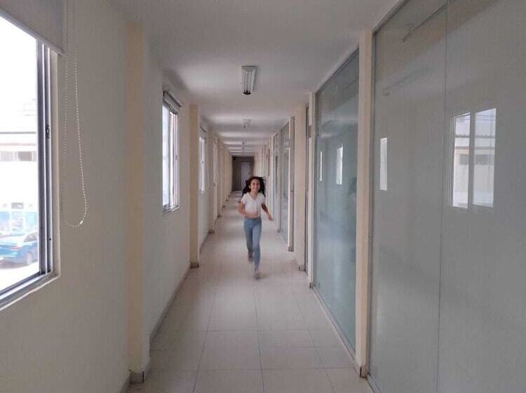 هتل Residencia Casa Blanca