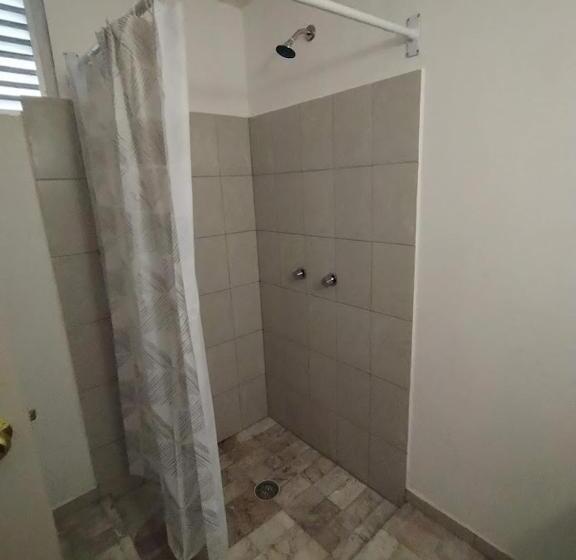 هتل Residencia Casa Blanca