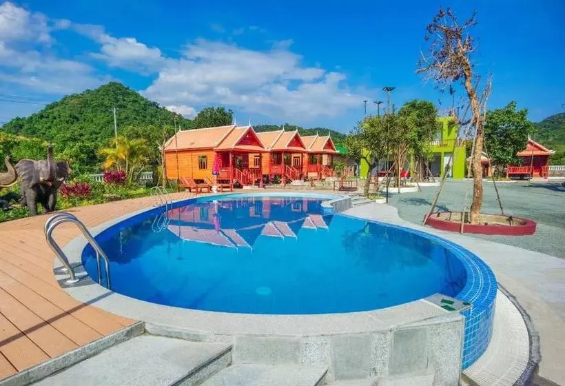 هتل Rumdual Krong Kep Resort