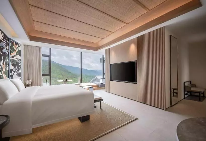 Hotelli Tengchong Jingge Banshan Hot Spring