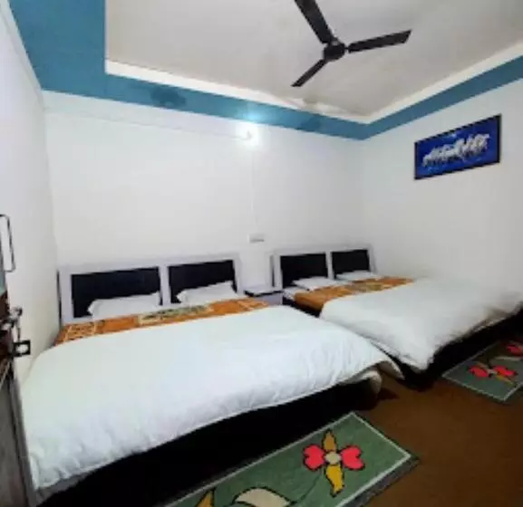 Hotelli White House Resort, Ukhimath