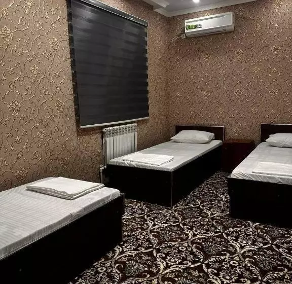 ペンション Karakalpak Travel