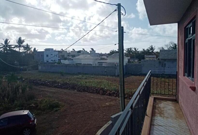 پانسیون Kestrel Appartment