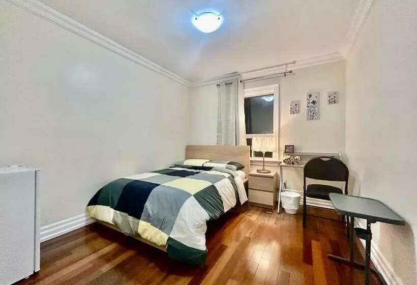 Majatalo Toronto Uptown 2   Bus To Downtown