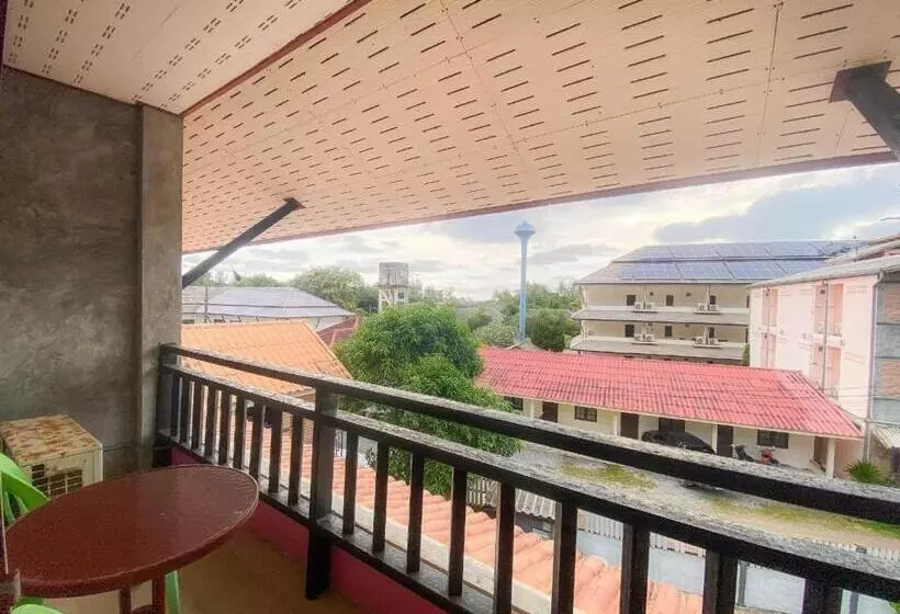 リゾートホテル Lanesra Apartment