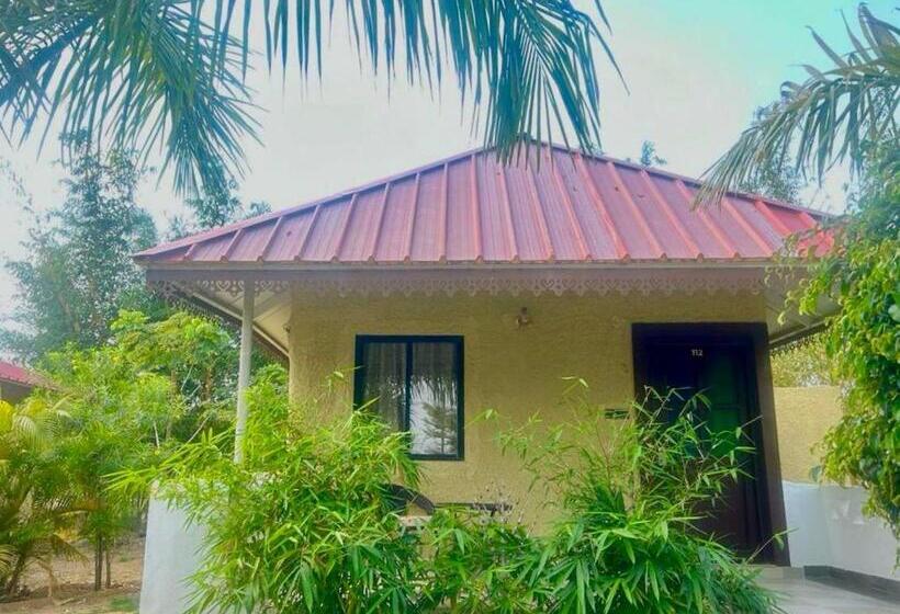 Saiprasad Tiger Resort