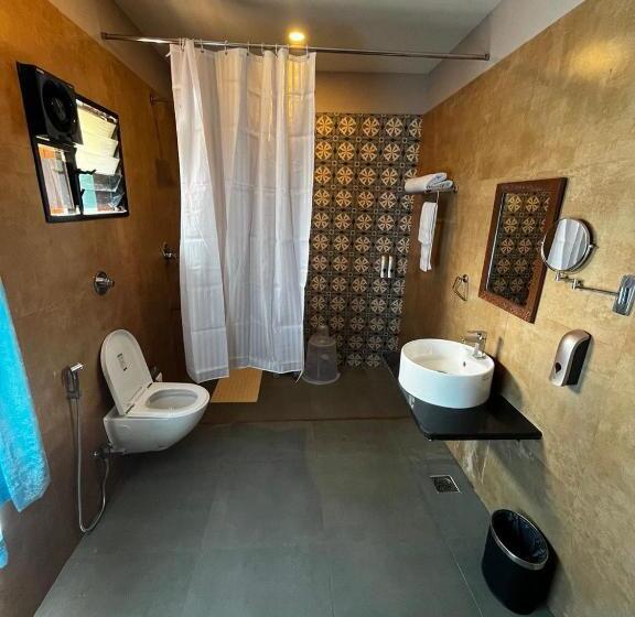 Saiprasad Tiger Resort