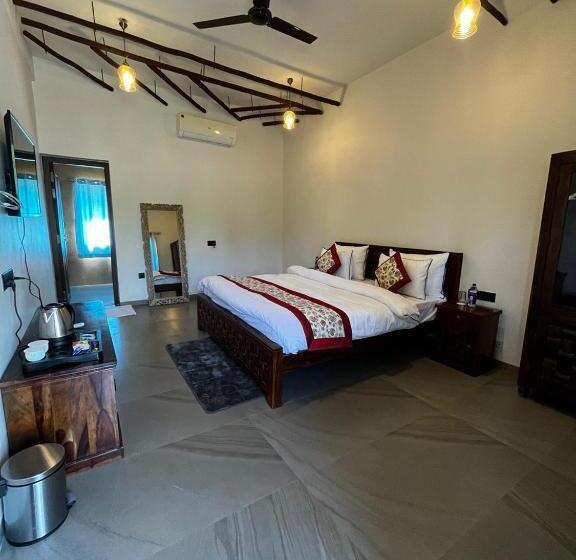 Saiprasad Tiger Resort