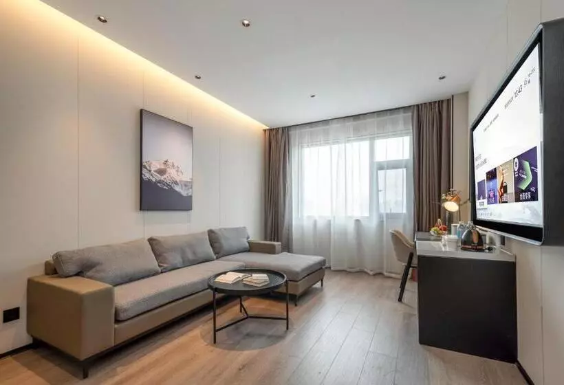 Atour Hotel Nanchang Bayi Square Provincial Television Station