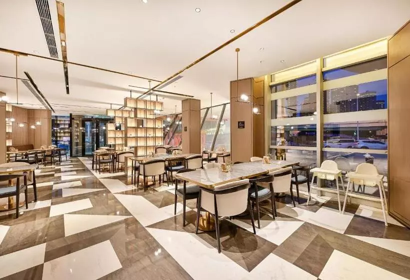 Atour Hotel Tianjin Eye