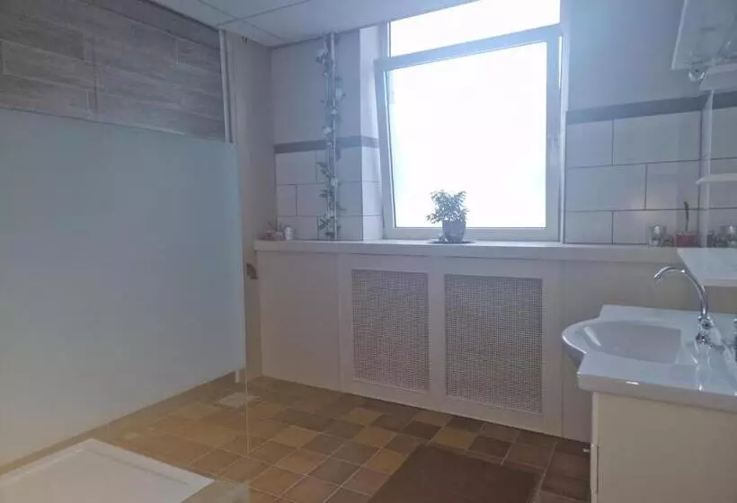 B&b  T Kloaster Kamer Het Landhuis