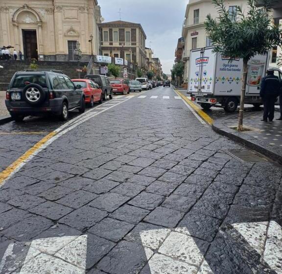 تختخواب و صبحانه Beb Imbriani