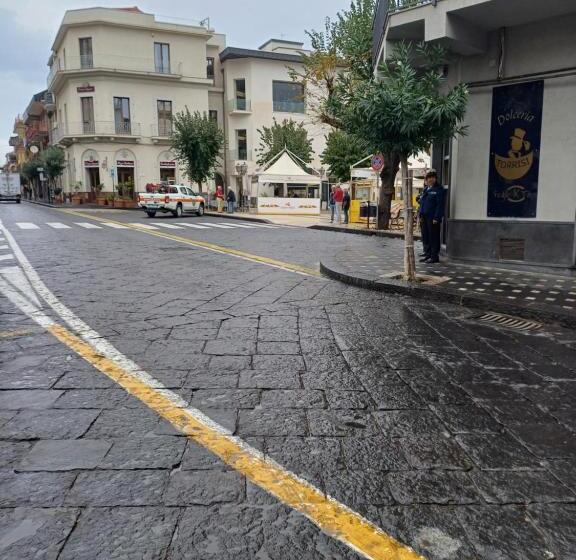 تختخواب و صبحانه Beb Imbriani