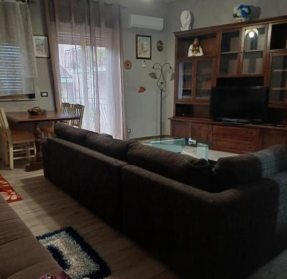 تختخواب و صبحانه Beb Imbriani