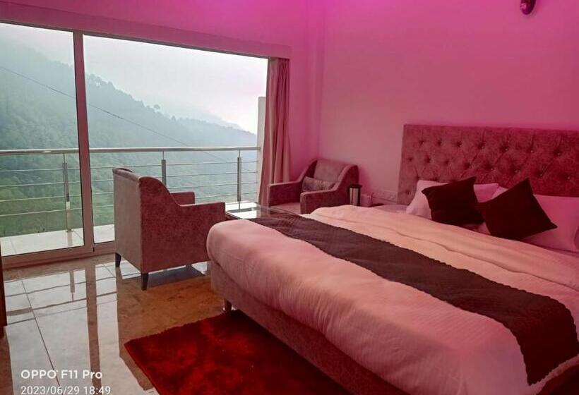 فندق Candlewood Shimla