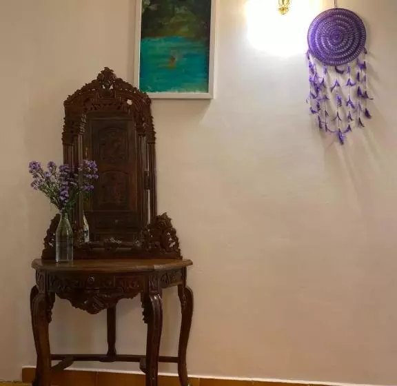 Hotelli Casa Happy Dervish, 2mins Away From The Beach