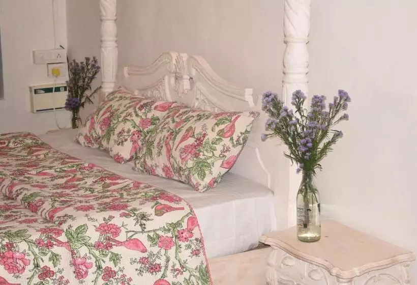 Hotelli Casa Happy Dervish, 2mins Away From The Beach