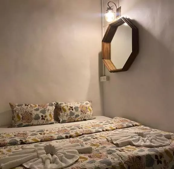 Hotelli Casa Happy Dervish, 2mins Away From The Beach