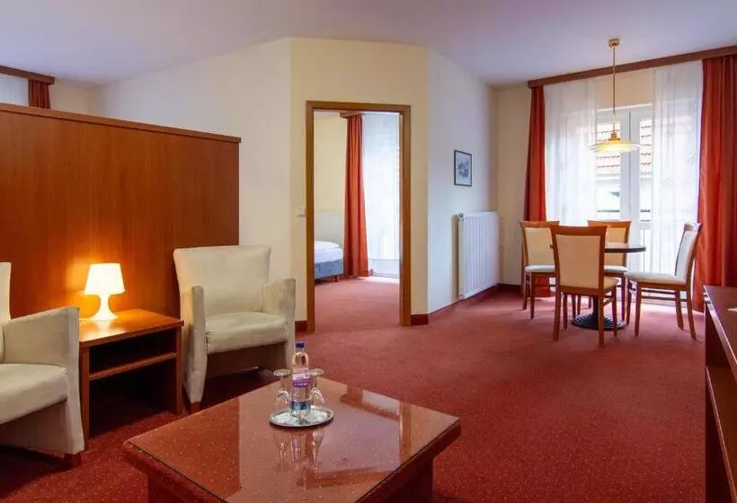 Hotelli Das Kleine Amts