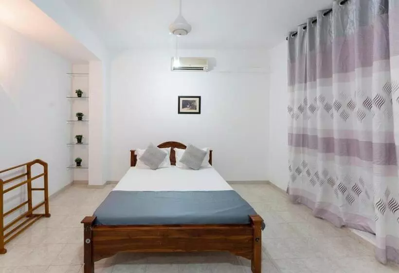 ホテル Gentz Residency & Restaurant