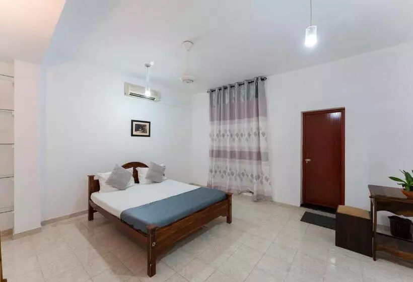 ホテル Gentz Residency & Restaurant