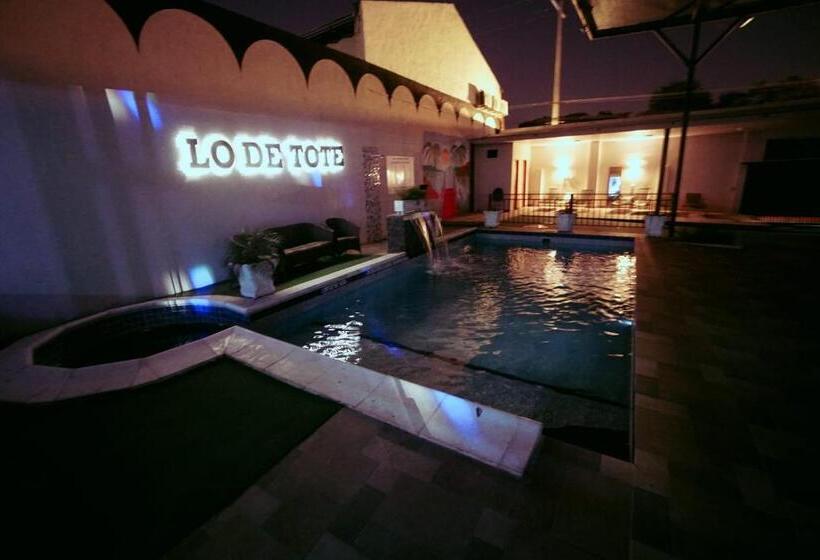 هتل Hostal Lo De Tote