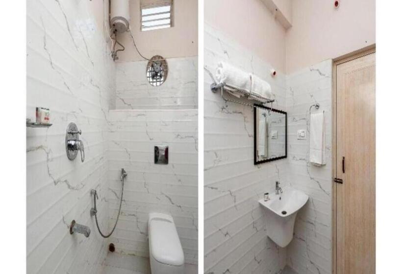 Hotel Radhe Krishna Adilabad