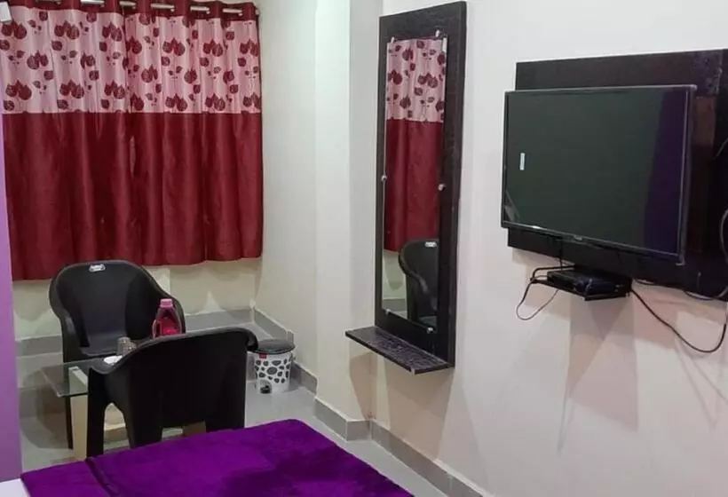 ホテル Radhe Krishna Adilabad