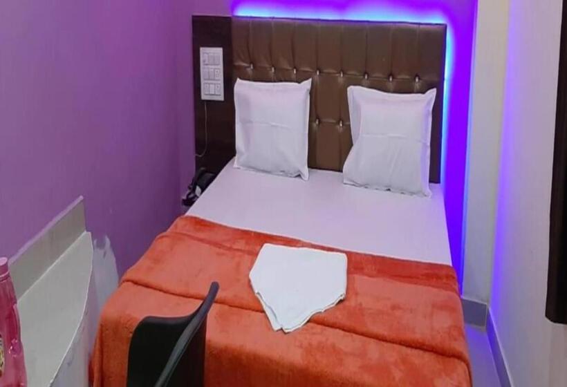 Hotel Radhe Krishna Adilabad
