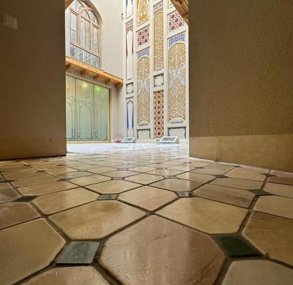 בית מלון כפרי Rizo Boutique Superior