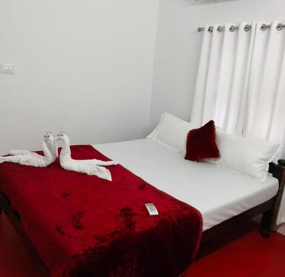 בית מלון כפרי Sea Breeze Marari Beach Front Villas