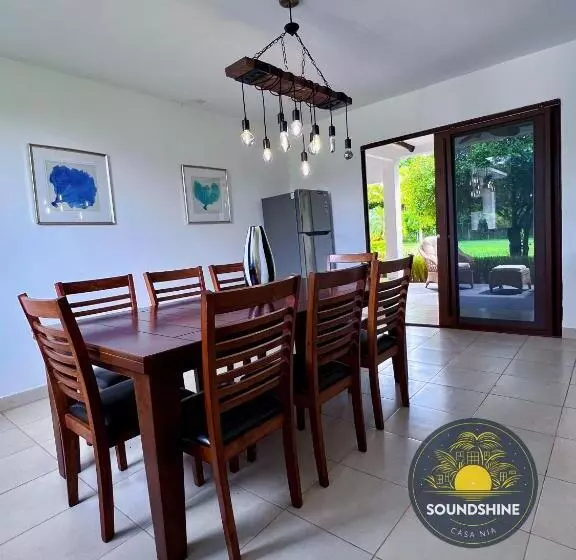 ホテル Soundshine Casa Nia