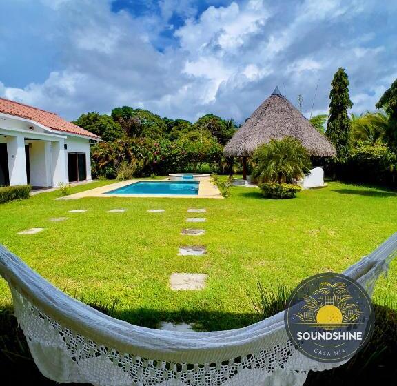 בית מלון כפרי Soundshine Casa Nia
