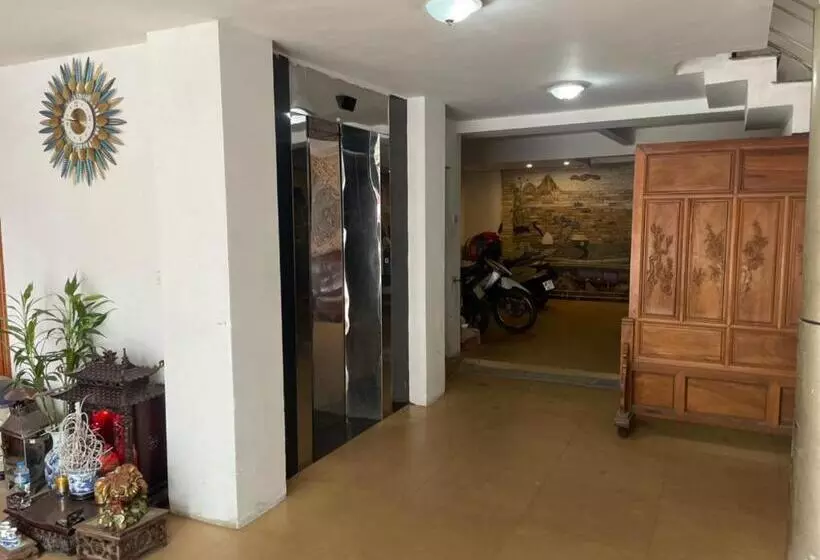 هتل Thủy Tú
