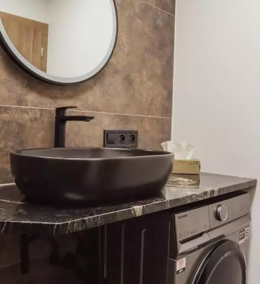 Iq Apartments
