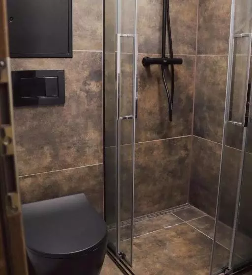 Iq Apartments