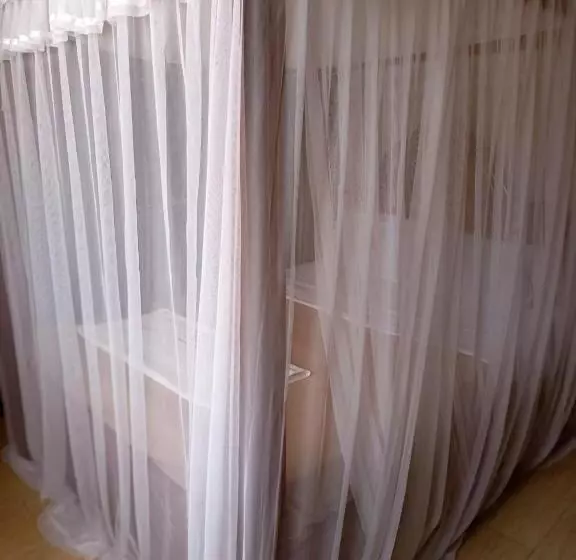 Oasis Hotel And Guest House. Voi