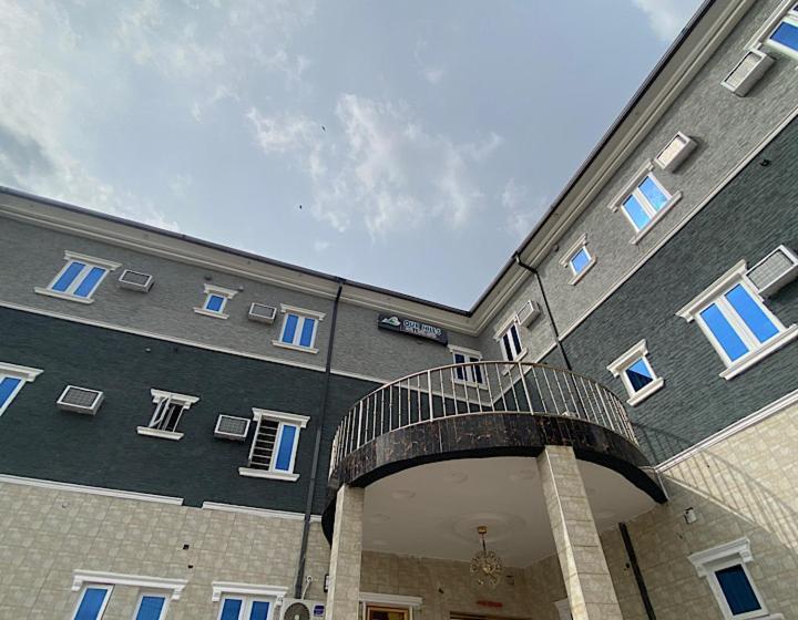 Our Hills Hotel & Suites